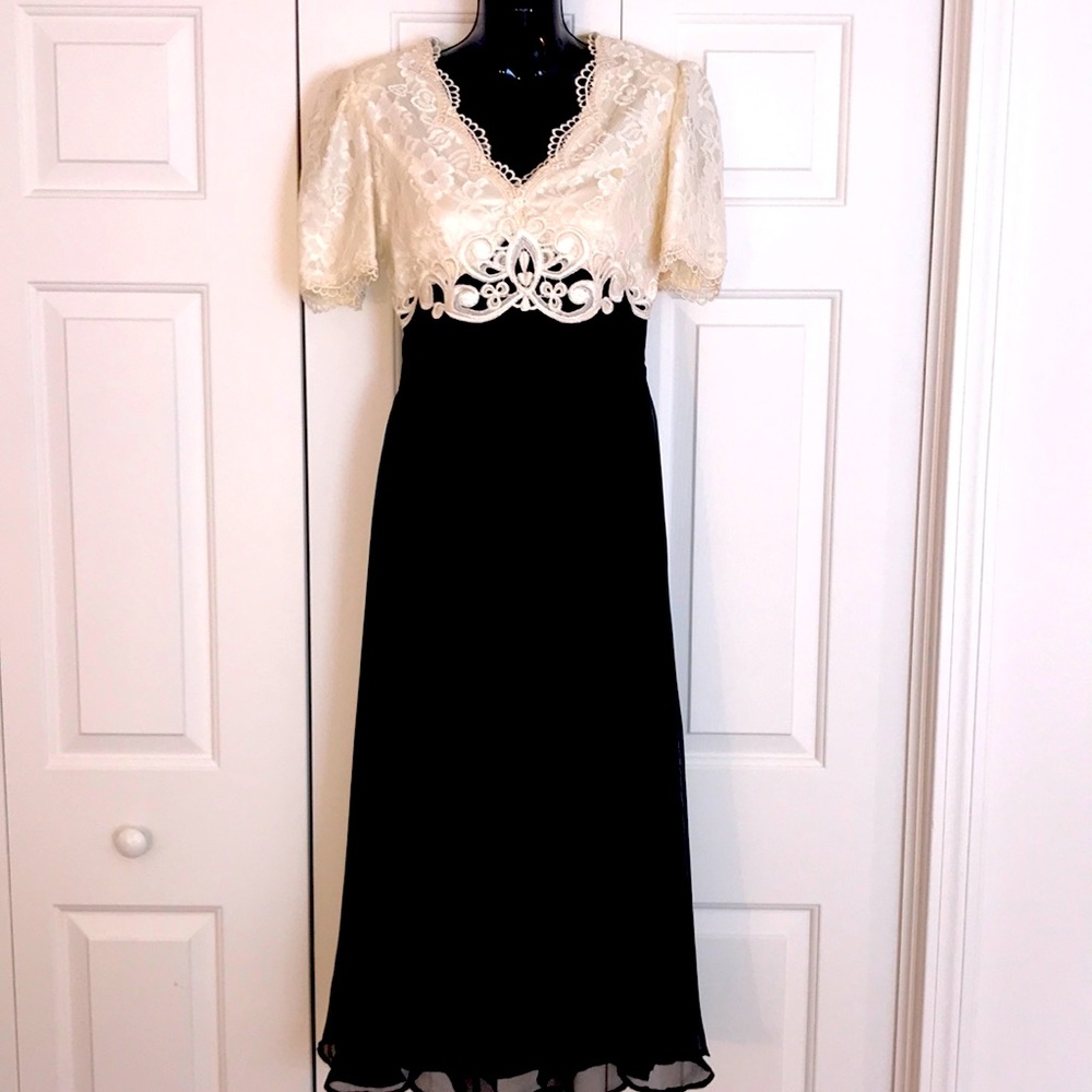 VINTAGE lace top Taffeta lined skirt dress - Picture 1 of 11